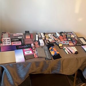 71 PC Huge makeup lot bundle tarte naked nars eyeshadow foundation